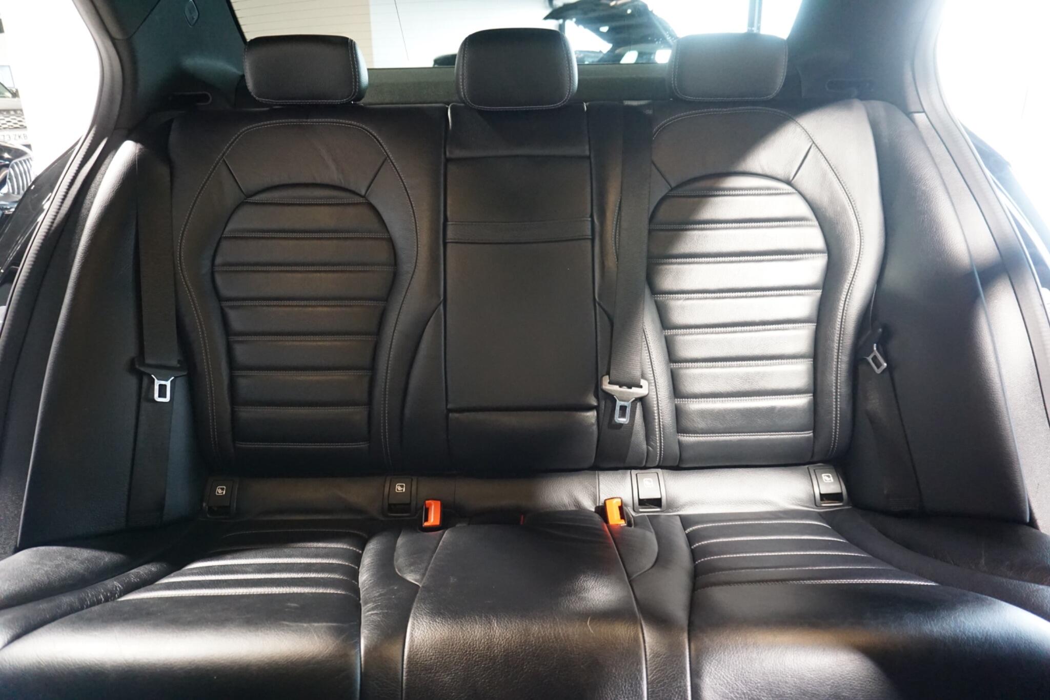 Mercedes-Benz C Class 2.0 C220d AMG Line Night Edition (Premium) Saloon 4dr Diesel G-Tronic+ Euro 6 (s/s) (194 ps)